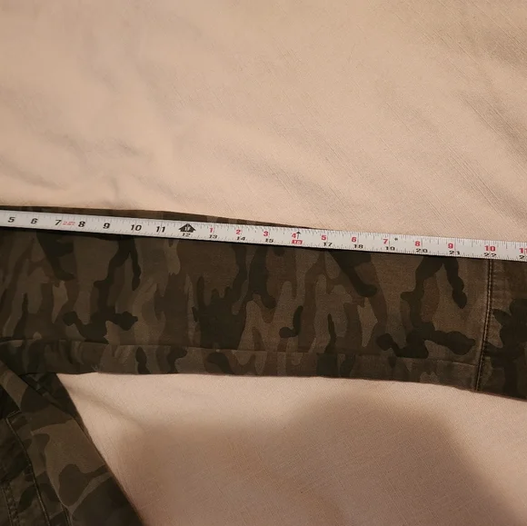 The Loft Camo Twill Jacket - Picture 7 of 7